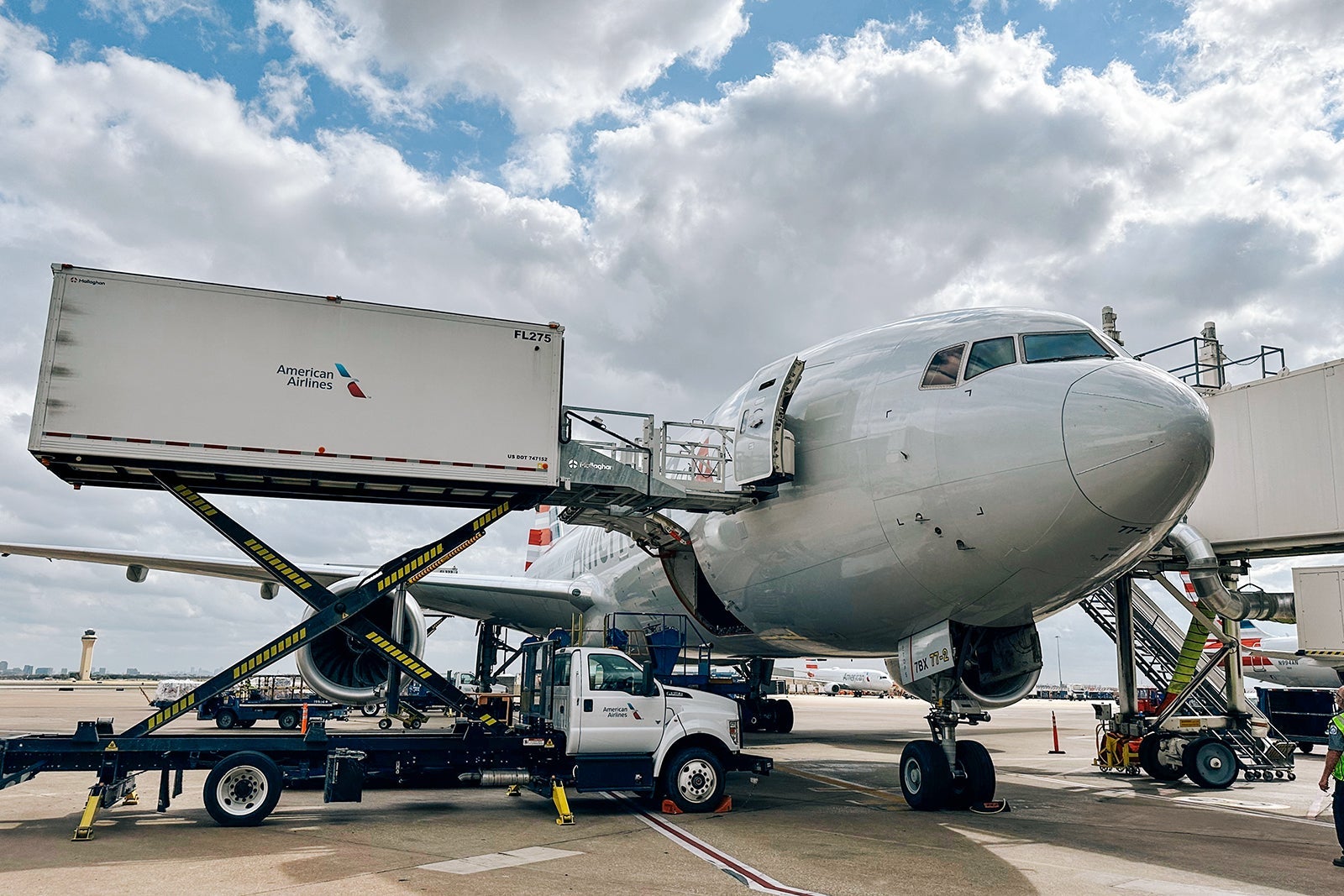 20250204_Asia Flight Layover in DFW Texas_dfw-ben-2