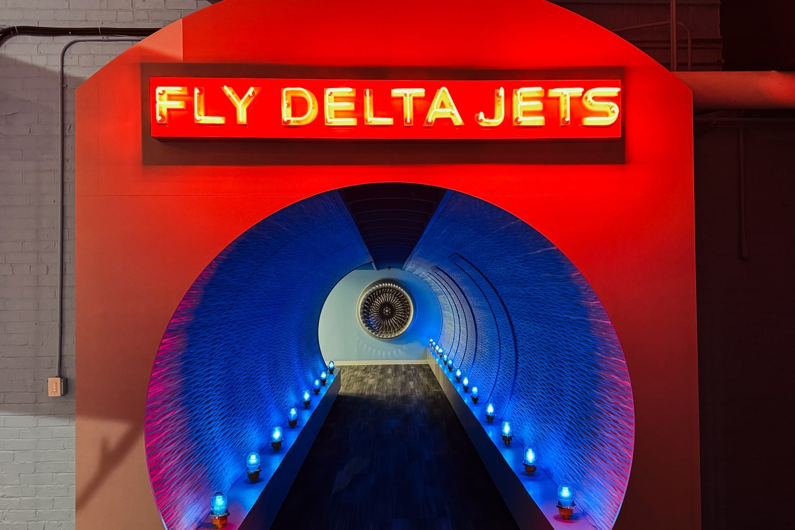 SEAN CUDAHY/THE POINTS GUY