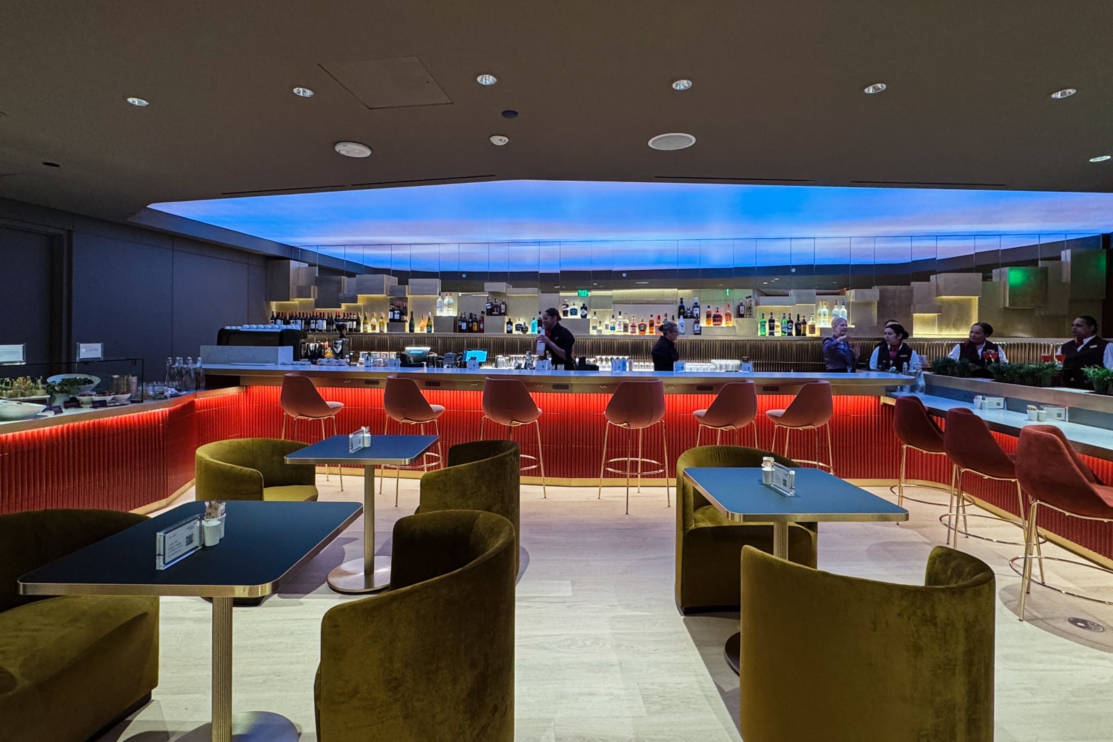 ERIC ROSEN/THE POINTS GUY