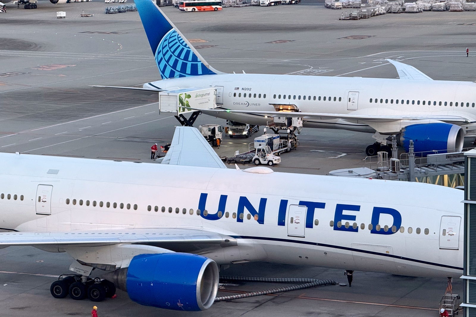 United Boeing 787 777 Tokyo HND