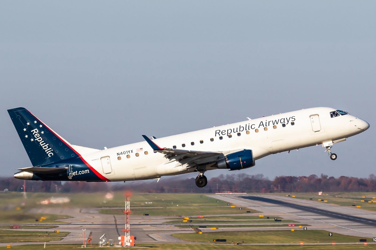 20250407_Republic Airways_Facebook_3