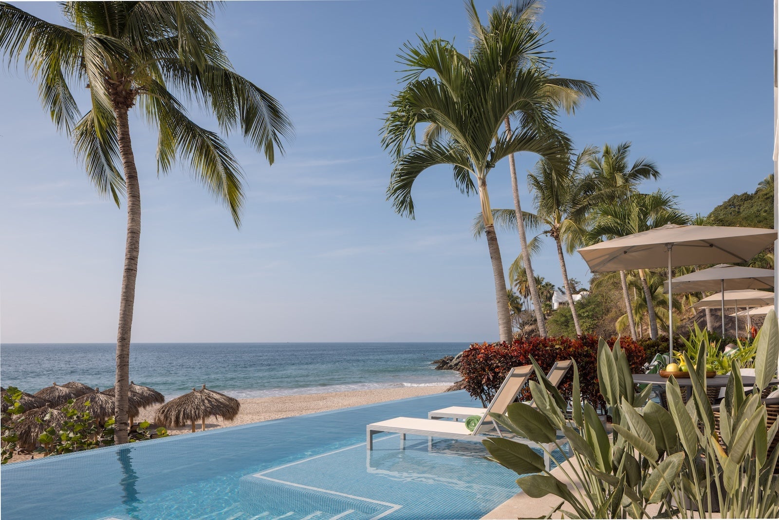 Hyatt-Ziva-Puerto-Vallarta-Swim-Up-King-Doble-View