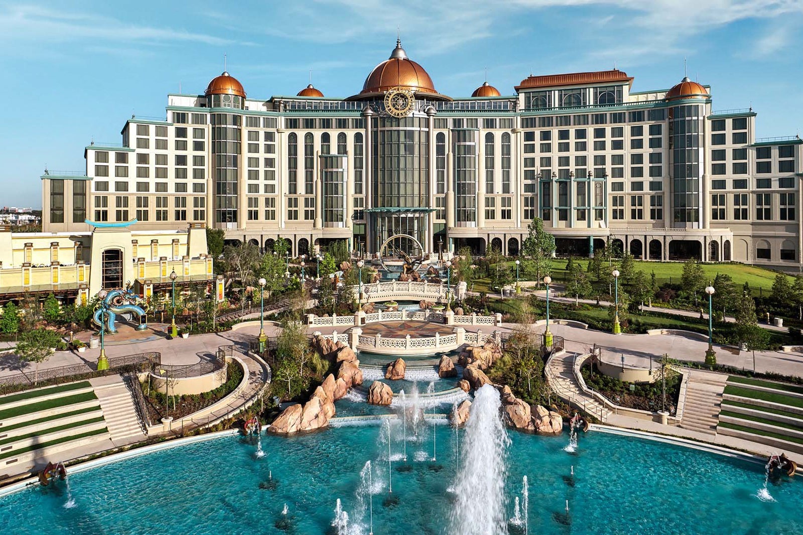 Universal Helios Grand Hotel