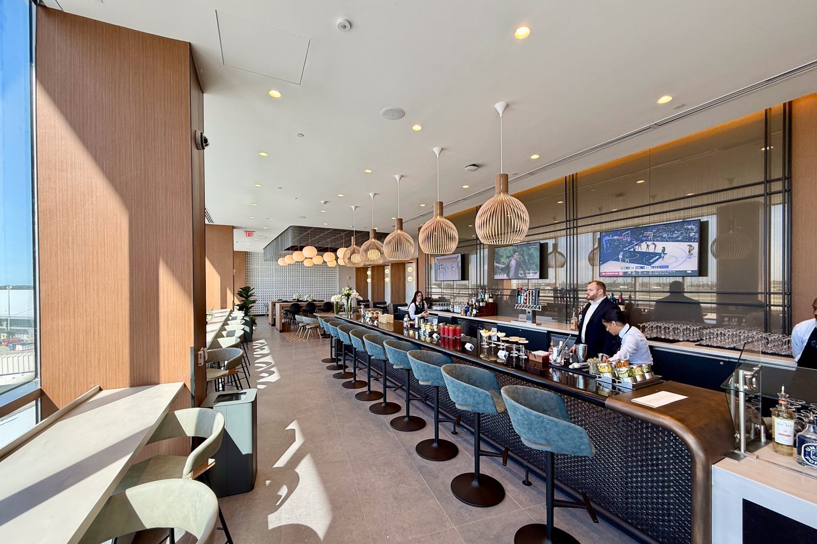 ZACH GRIFF/THE POINTS GUY