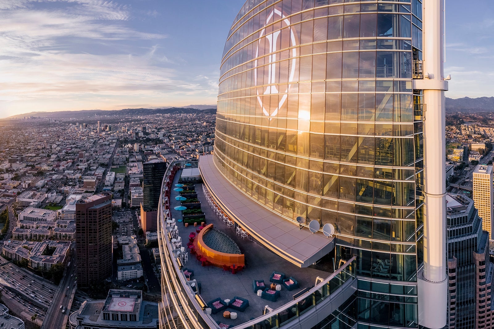 06162025_IHG Hotels and Resorts Q3_InterContinental Los Angeles Outside Shot