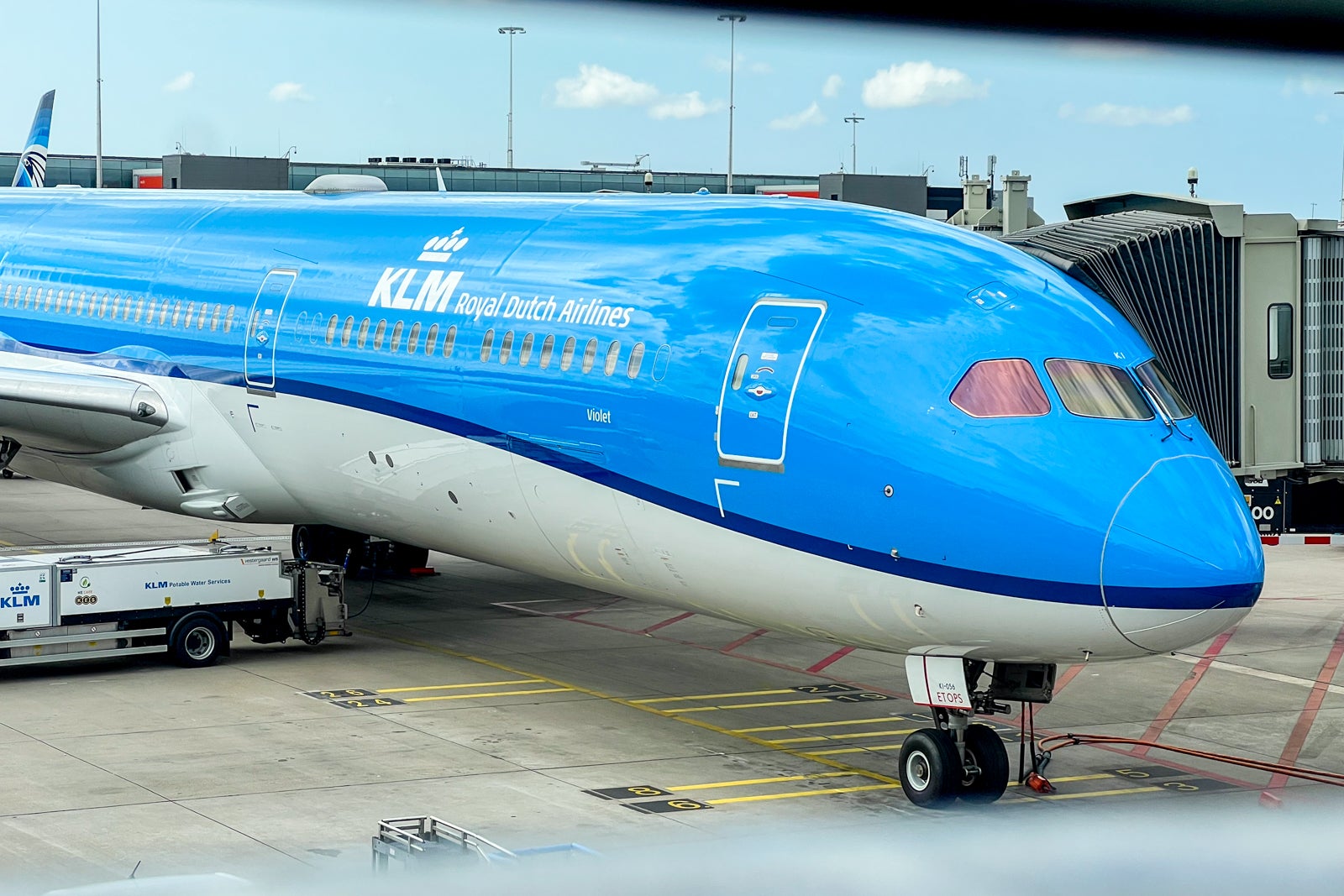 KLM Amsterdam to New York JFK Boeing Dreamliner 787-10 business