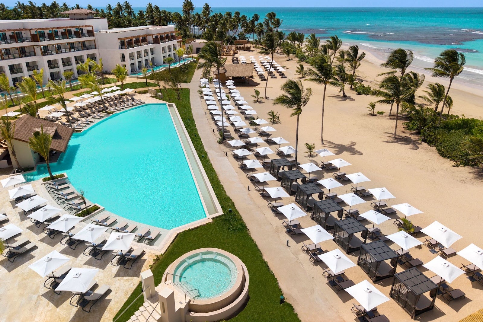 SECPE-EXT-Aerial-Pool-Beach-Area-02-TC (1)