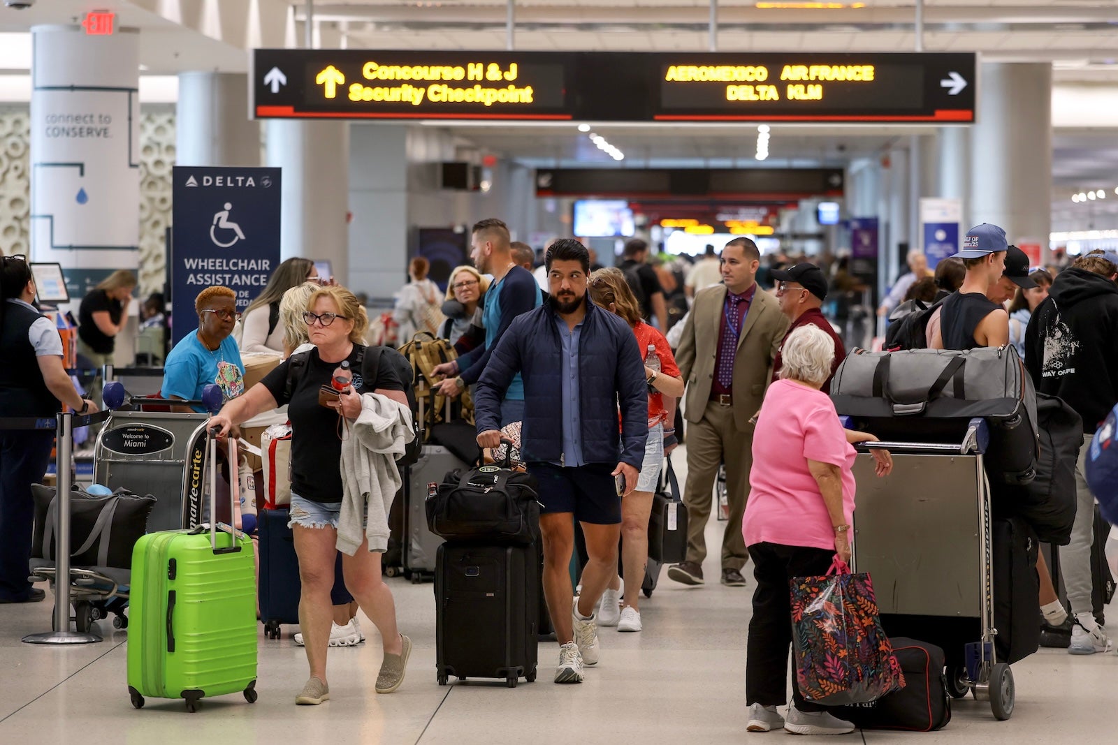 FAA Targets 40 "High-Volume" US Airports For Flight Cuts Amid Government Shutdown