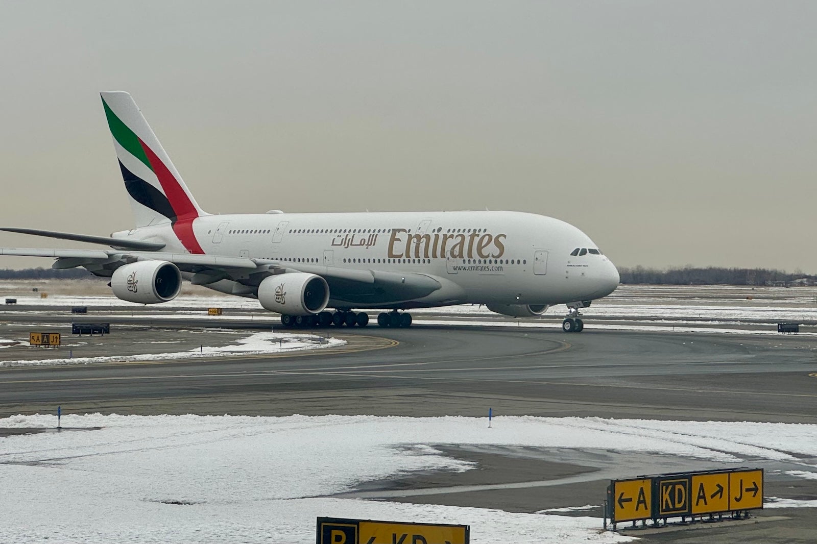 emirates airbus a380