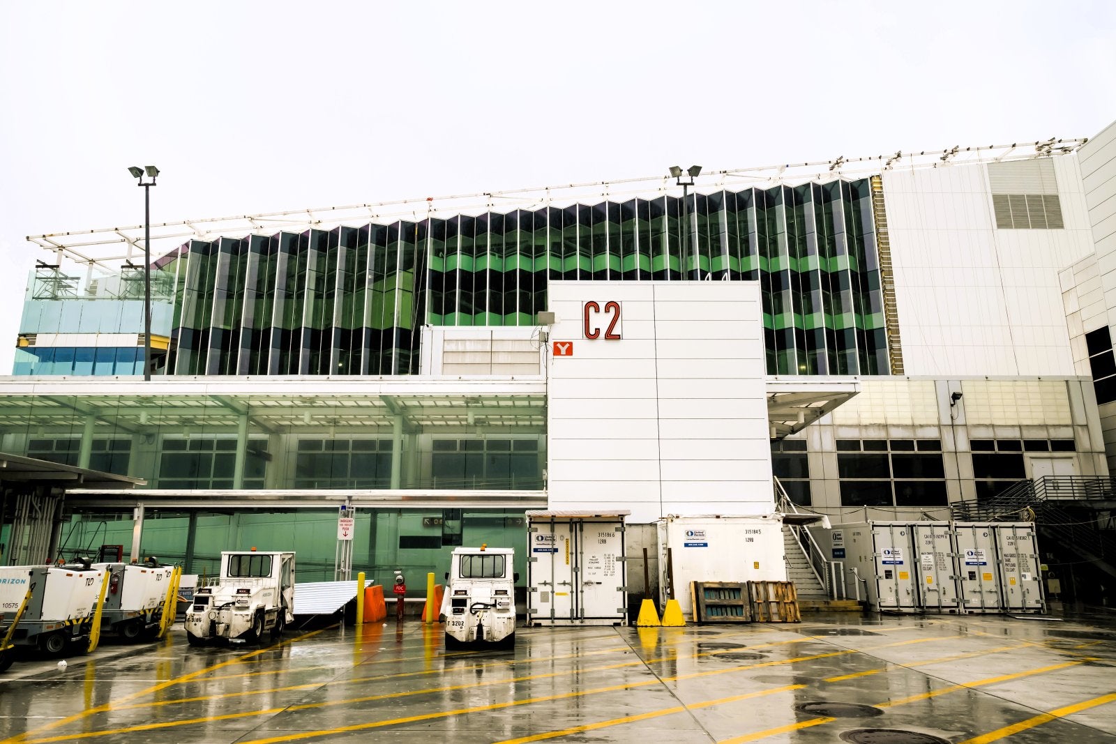 1_Outside view of Concourse C shows upward expansion - courtesy SEA & Port of Seattle