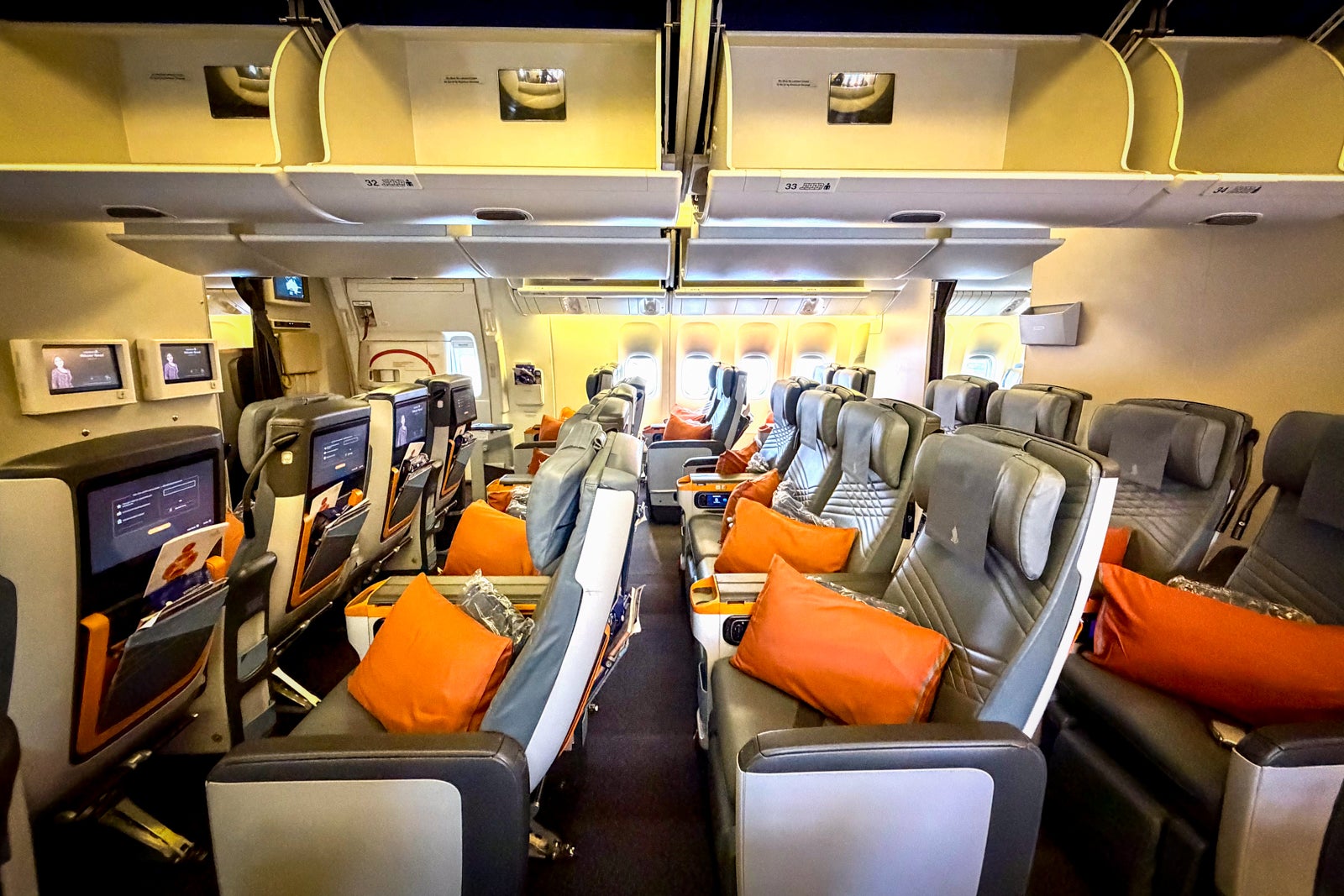 Singapore Airlines 777 premium economy