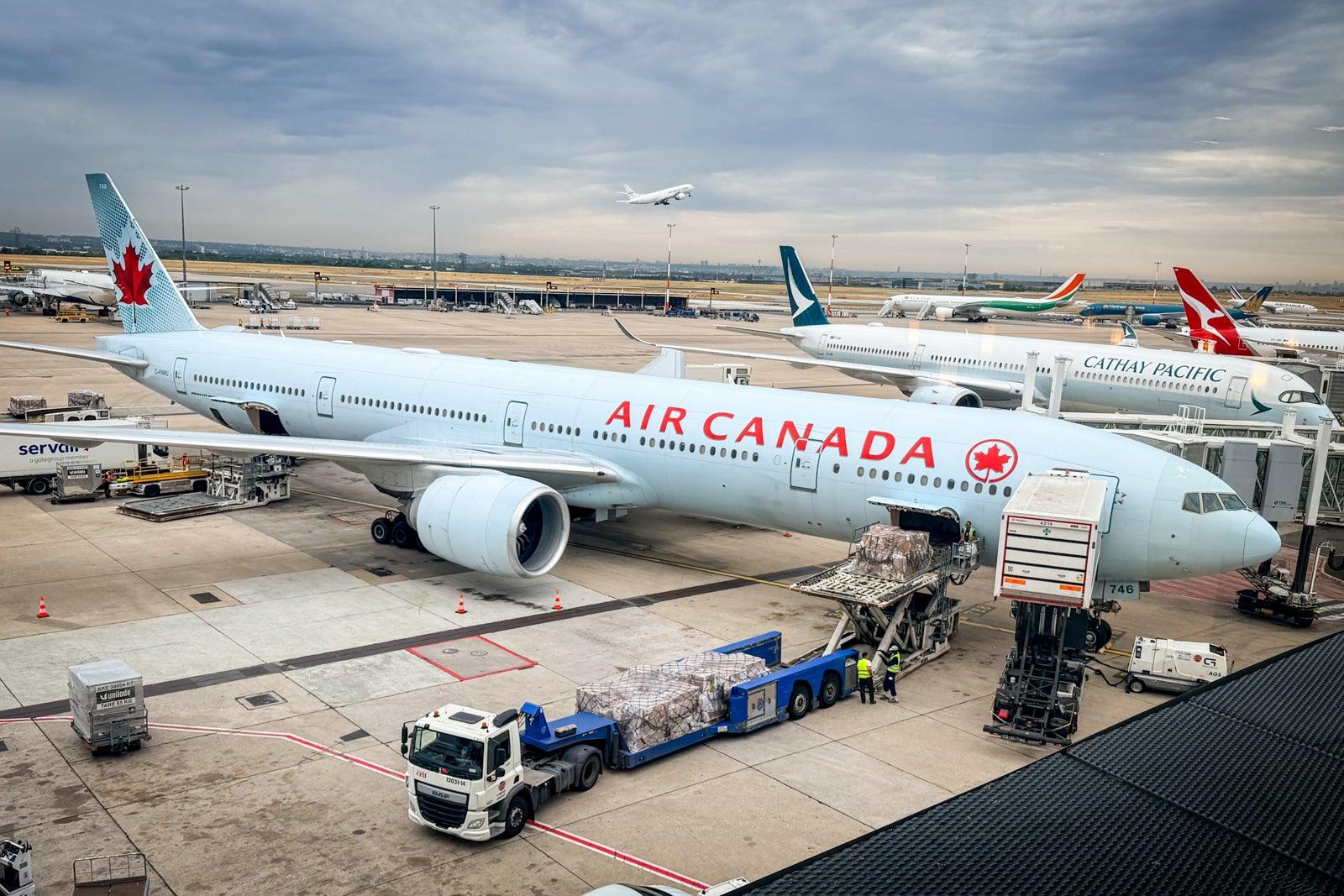 Air Canada jets