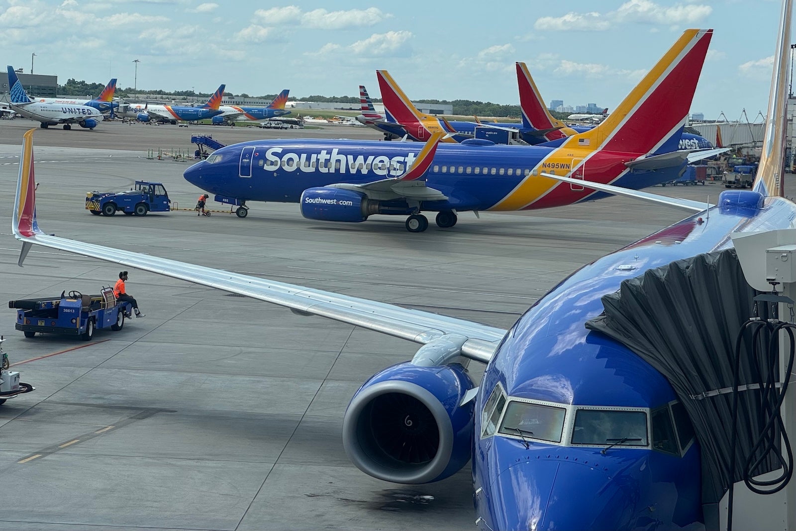southwest 737s bna