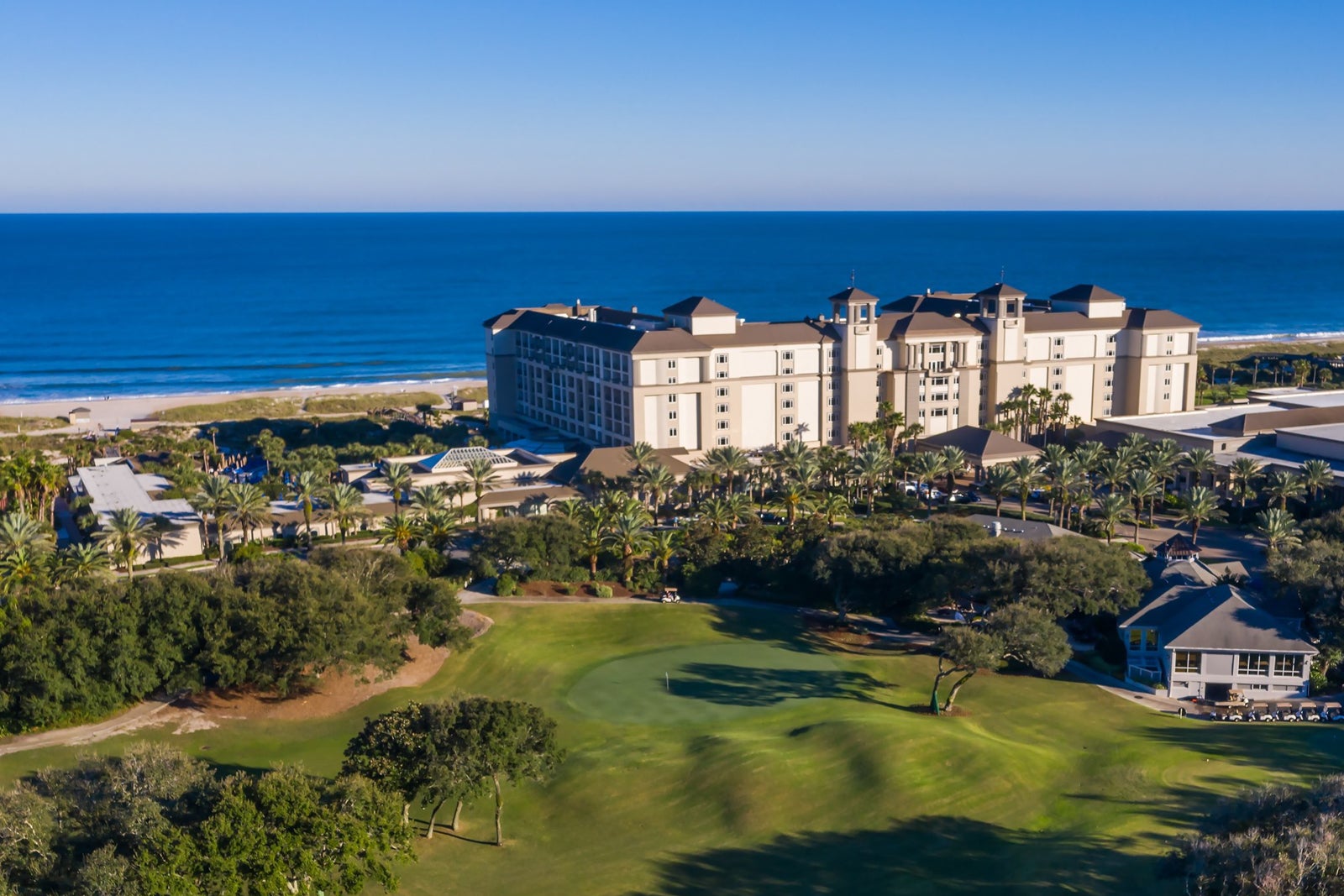Best resorts in Florida - The Points Guy 21 ?url=https%3A%2F%2Fthepointsguy.global.ssl.fastly.net%2Fus%2Foriginals%2F2023%2F04%2FBest Pet Friendly Marriott Ritz Carlton Amelia Island FB