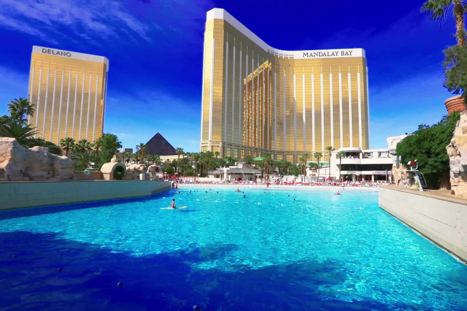 16 best hotel pools in Las Vegas - The Points Guy