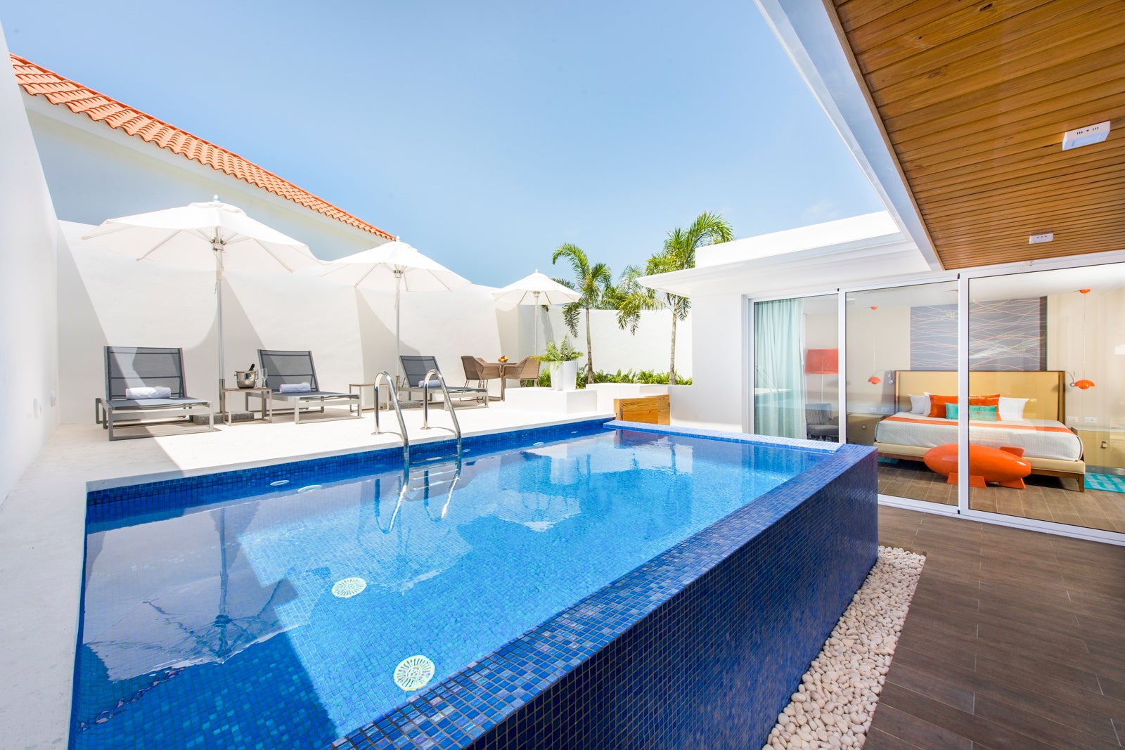 Beautiful view of Exclusive Rooftop Pools Near Me
