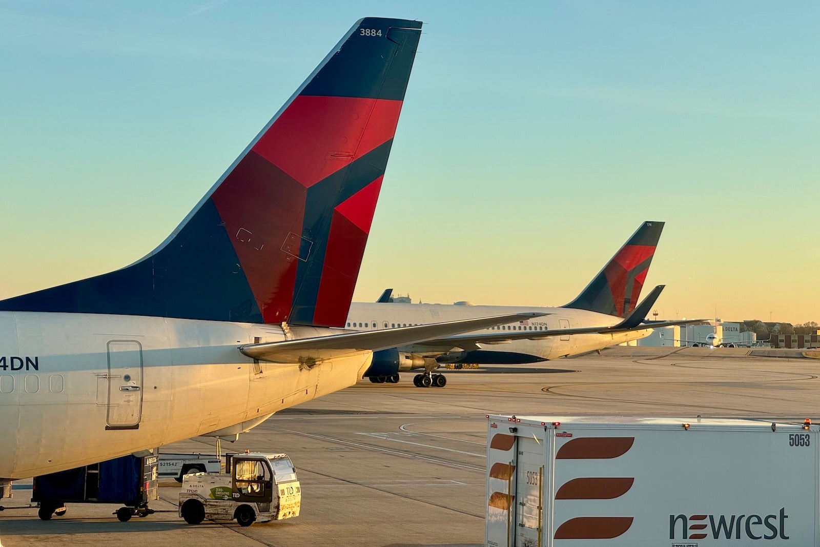 Delta aircraft