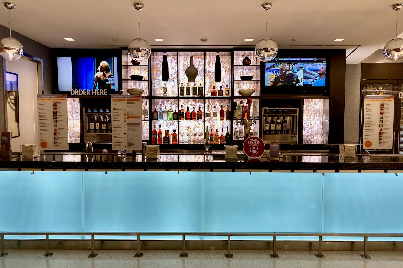 Delta SkyMiles Reserve American Express Card review: Top-tier perks for Delta flyers