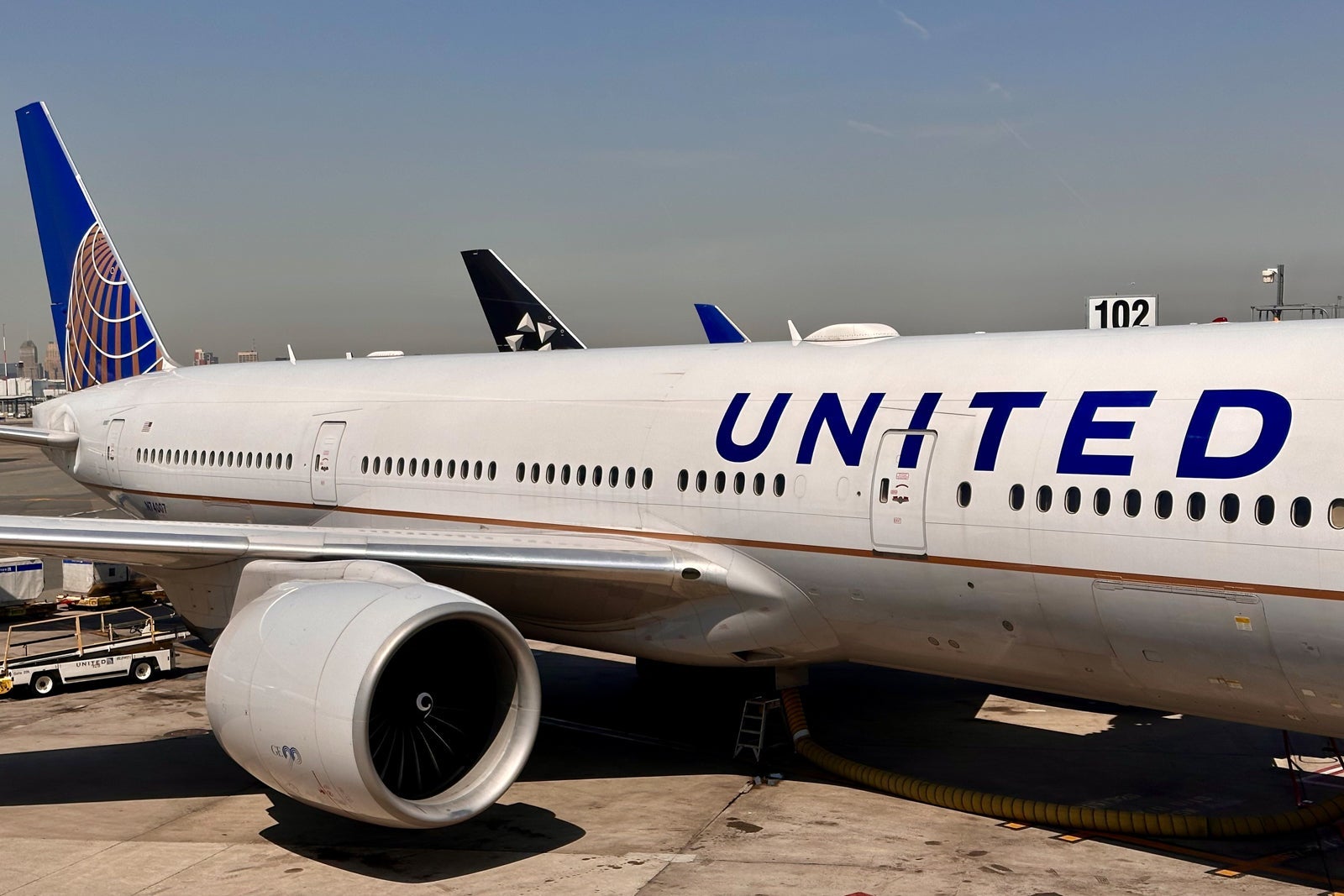 Why I keep 2 United credit cards — even though United isn’t my primary airline