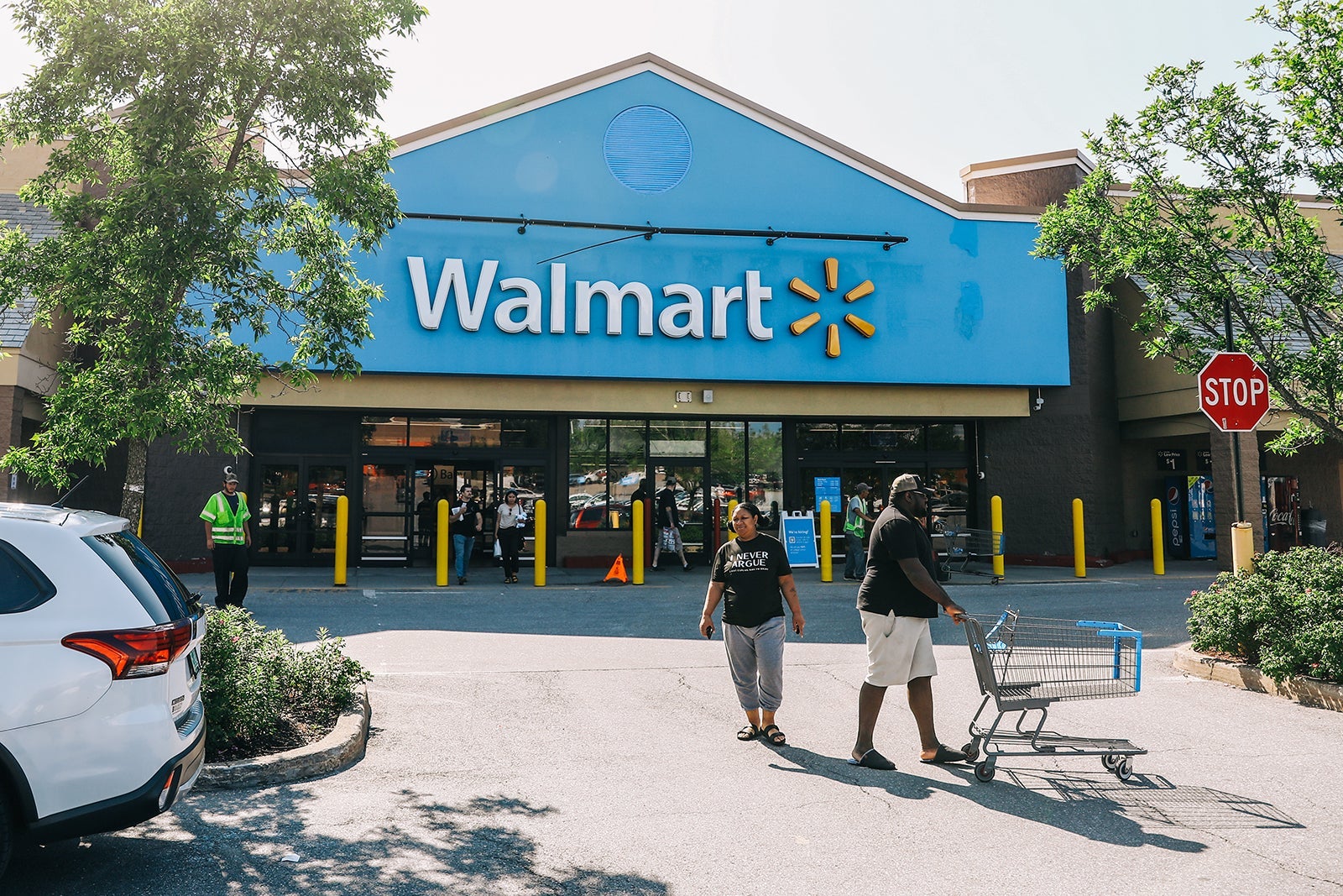 Walmart MoneyCard prepaid card review: Who is it best for?