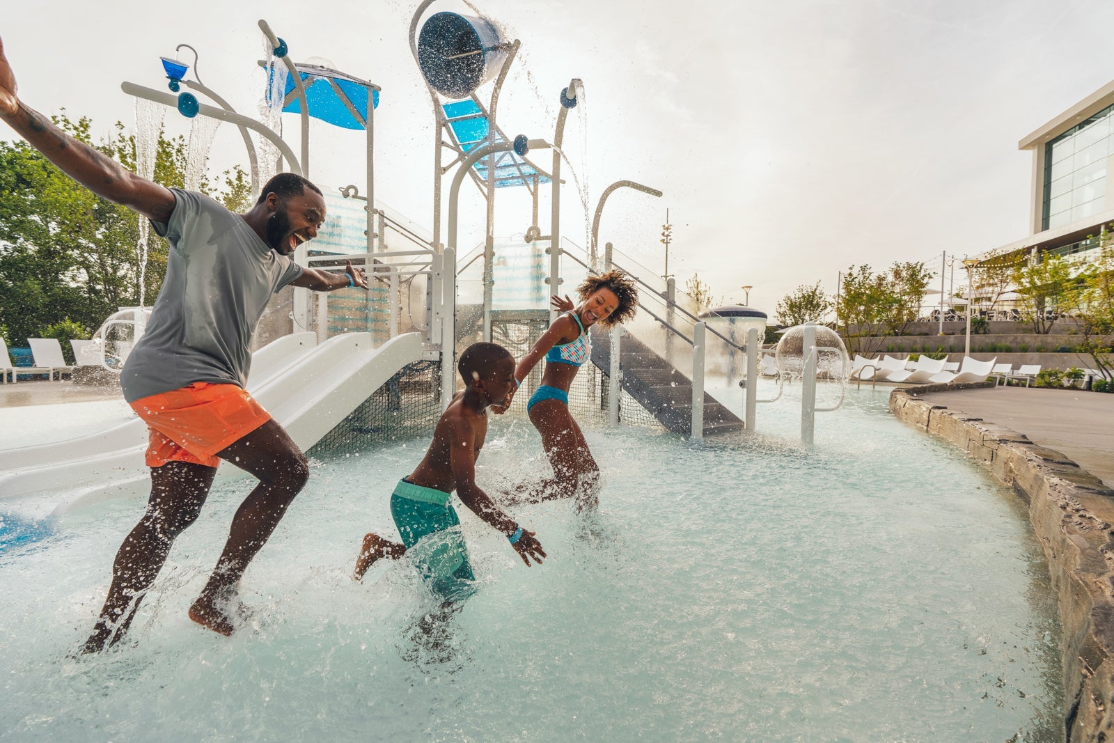 Splish, splash then take a nap at these 16 best US hotels with water parks