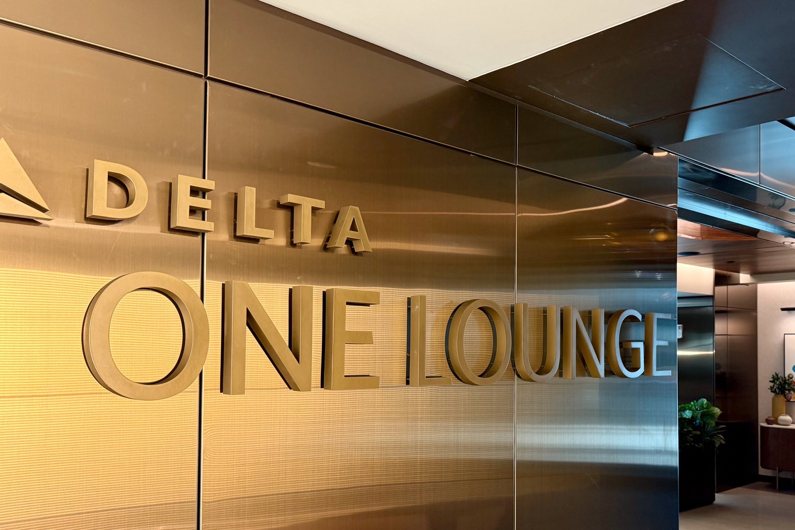 A posh Delta One lounge is coming to Atlanta