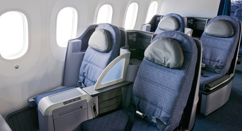 United 787 BusinessFirst cabin.