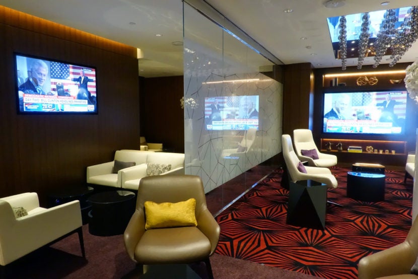 Etihad LAX Lounge Review